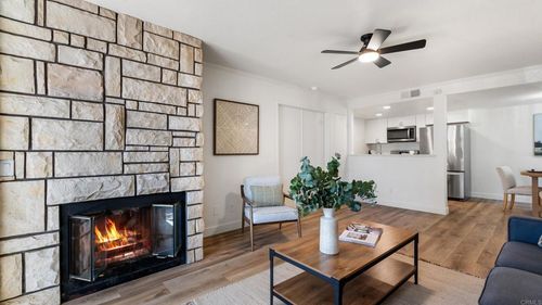 unit-106-415 Stoney Point Way, Oceanside, CA, 92058-7267 | Card Image