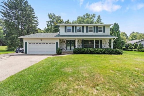 3229 Old Fox Run, Burke, WI, 53590 | Card Image