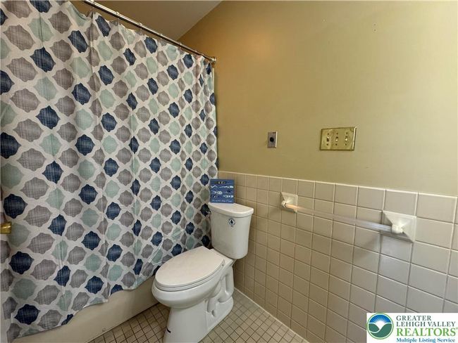 APT-17 - 535 Main St, Condo with 2 bedrooms, 2 bathrooms and null parking in BETHLEHEM PA | Image 13