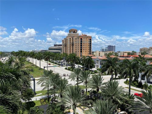 apt-811-651 Okeechobee Blvd, West Palm Beach, FL, 33401-6036 | Card Image