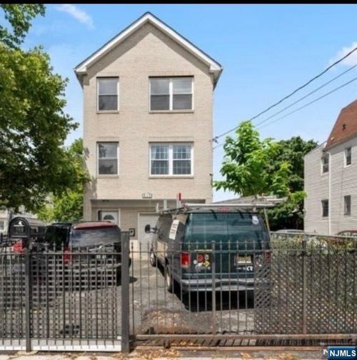 613 20th St, Irvington, NJ, 07111-4747 | Card Image