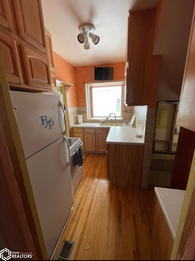 304 S Market St, House other with 3 bedrooms, 2 bathrooms and null parking in Rock port MO | Image 19