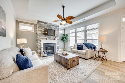 333 Lifestyle Ct, Gastonia, NC, 28056-8696 | Card Image