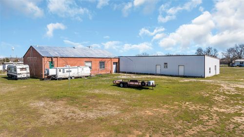 121 Davis St. Corner, Wilson, OK, 73463 | Card Image