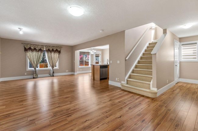 15 Saddlecrest Gdns Ne, House detached with 3 bedrooms, 2 bathrooms and 4 parking in Calgary AB | Image 9