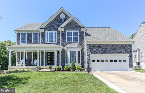 8 Country Manor Dr, FREDERICKSBURG, VA, 22406-7278 | Card Image