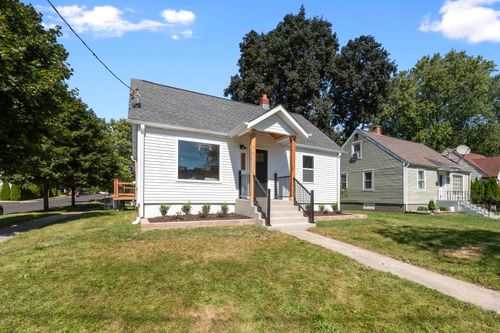1005 Center St, Delavan, WI, 53115-1403 | Card Image