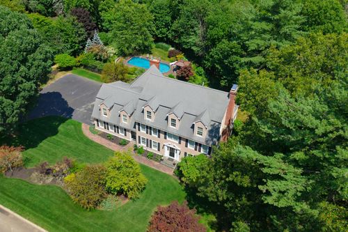 25 Erin Way, Holliston, MA, 01746-1039 | Card Image