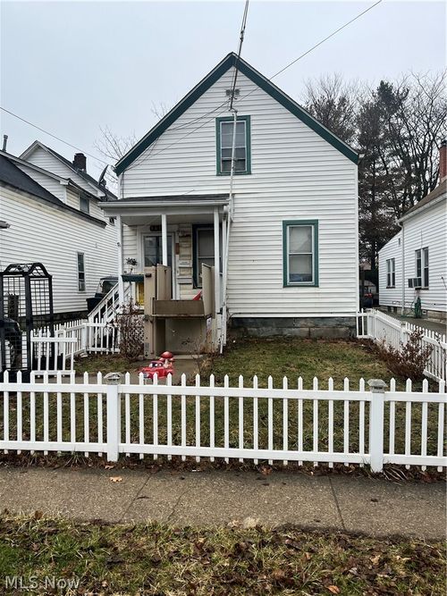 3612 W 48th Street, Cleveland, OH, 44102 | Card Image