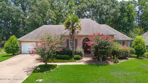 347 Indian Gate Cir, Ridgeland, MS, 39157-8704 | Card Image