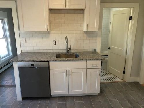 408-410 Wood St, Bristol, RI, 02809-2308 | Card Image