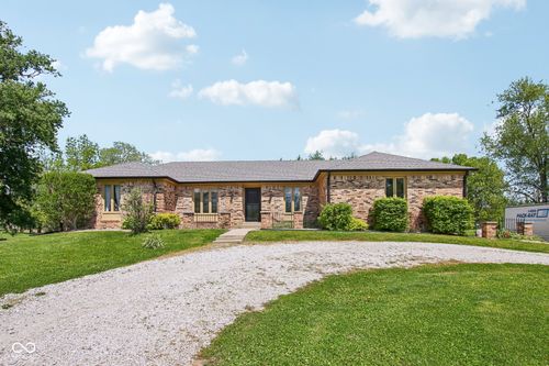 2440 E County Road 300 S, Danville, IN, 46122-8407 | Card Image