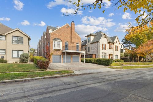 apt-2-4111 Herschel Ave, Dallas, TX, 75219-3066 | Card Image