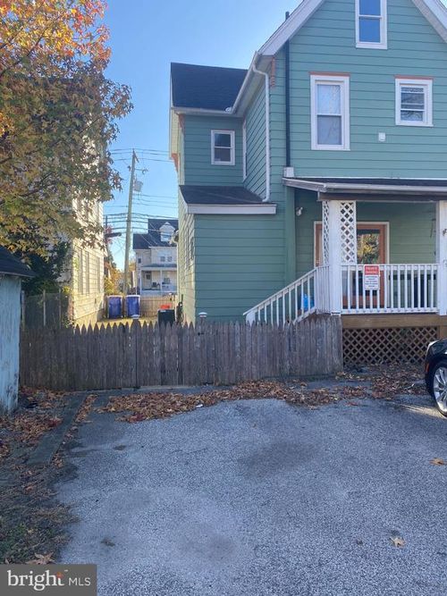 fl-1st-204 W Main St, MILLVILLE, NJ, 08332-4318 | Card Image