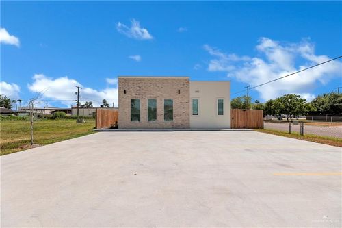 122 N 21st Avenue, Edinburg, TX, 78541 | Card Image