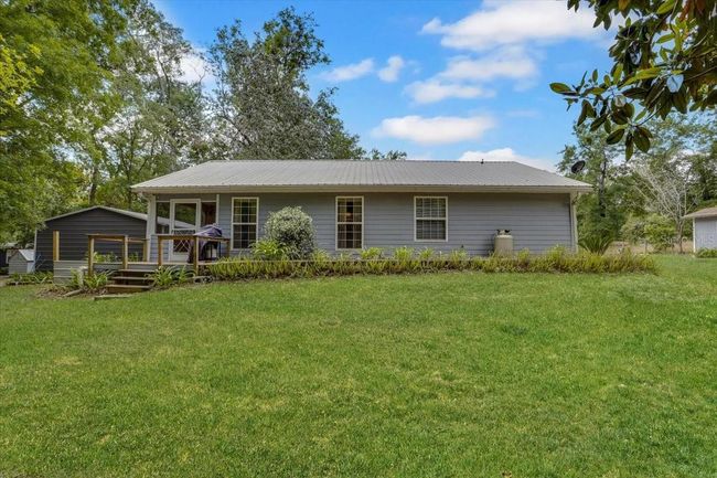 207 Sw Rose Ln, House other with 3 bedrooms, 2 bathrooms and null parking in FORT WHITE FL | Image 5