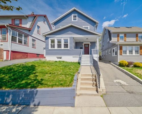 17 Erwin Pl, West Orange, NJ, 07052-5601 | Card Image