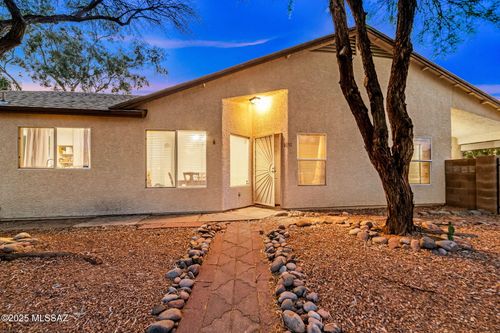 9157 E Autumn Sage St, Tucson, AZ, 85747-5273 | Card Image