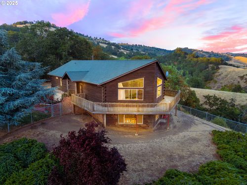 629 Buell Ln, Roseburg, OR, 97471-9340 | Card Image