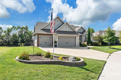 1317 N Shadow Rock Dr, Andover, KS, 67002-5602 | Card Image