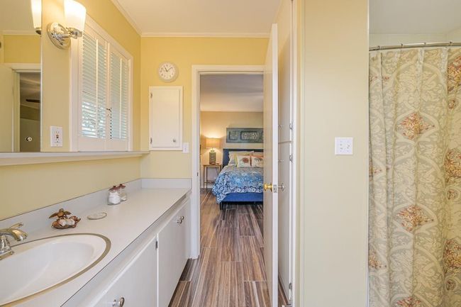 161 Red Bird Rdg, House other with 3 bedrooms, 3 bathrooms and null parking in Beeville TX | Image 36