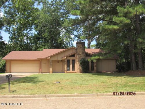 5209 Sycamore Dr, Jackson, MS, 39212-5729 | Card Image