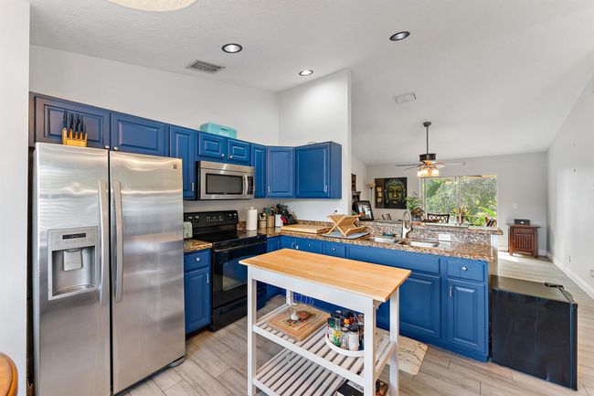 15362 94 Th St N, House other with 3 bedrooms, 2 bathrooms and null parking in Royal Palm Beach FL | Image 6