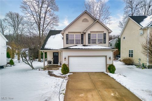 105 Tinkers Trl, Chardon, OH, 44024-2801 | Card Image