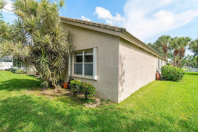 9594 Arbor View Dr, House other with 3 bedrooms, 2 bathrooms and null parking in Boynton Beach FL | Image 36