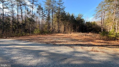 11415 Honor Ridge Trl, Spotsylvania, VA, 22551-6167 | Card Image
