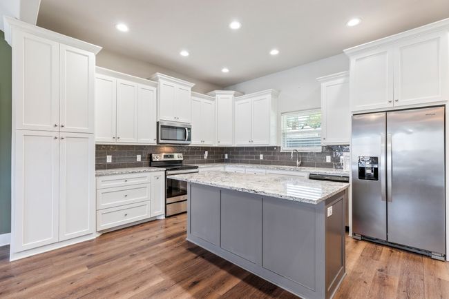 109 Byrom Ct, House other with 3 bedrooms, 2 bathrooms and null parking in Whitesboro TX | Image 6