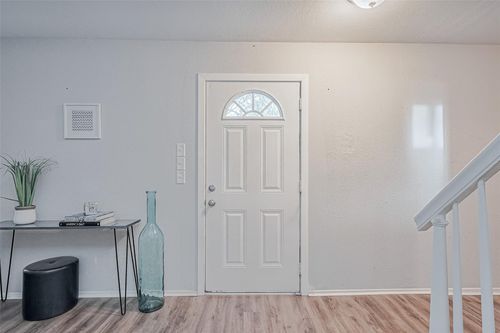 505 Stoneledge Dr, Friendswood, TX, 77546-3535 | Card Image