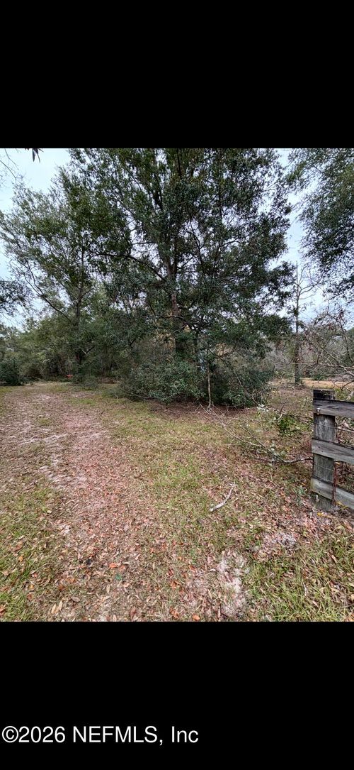 687 Sw Grape Street, Lake City, FL, 32024 | Card Image