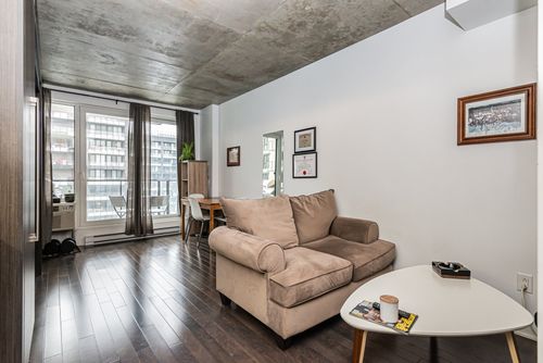 1404b-235 Rue Peel, Montréal (Le Sud-Ouest), QC, H3C2G5 | Card Image