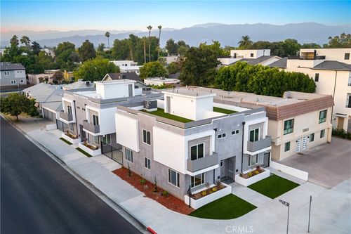 10857 Morrison St, North Hollywood, CA, 91601-4666 | Card Image