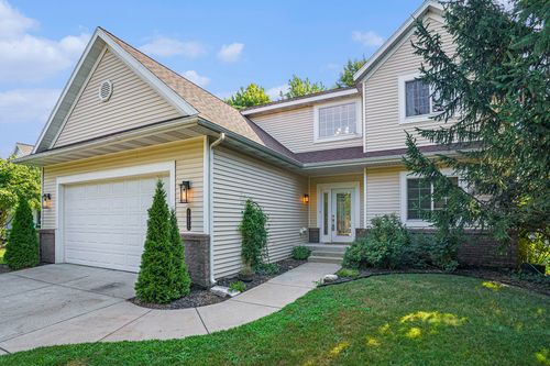 16972 Birchview Dr, Nunica, MI, 49448-9328 | Card Image