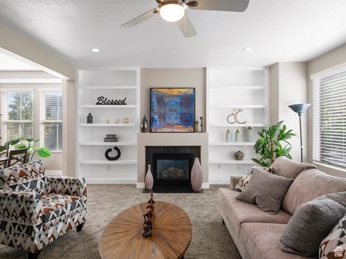 4811 W Daybreak Pkwy, South Jordan, UT, 84009-4818 | Card Image