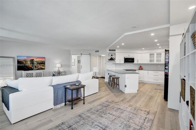 APT-403 - 1340 Ocean Blvd, Condo with 2 bedrooms, 2 bathrooms and null parking in Pompano Beach FL | Image 14