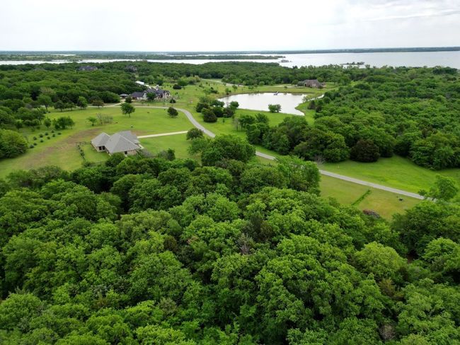 245 Lake Dr, House other with 3 bedrooms, 3 bathrooms and null parking in Tioga TX | Image 4