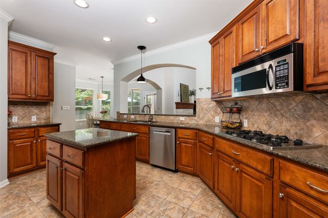 2500 Melekhin Bnd, House other with 5 bedrooms, 4 bathrooms and 4 parking in Cedar Park TX | Image 12