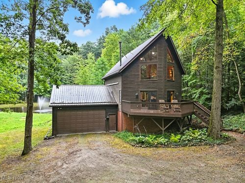 6711 Booth Rd, Ravenna, OH, 44266-8516 | Card Image