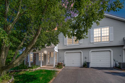 666 Sundance Dr, Bolingbrook, IL, 60440-1786 | Card Image
