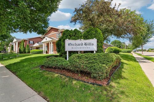 17-3119 S 122nd Street, WEST ALLIS, WI, 53227 | Card Image