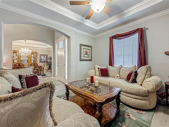Living Area | Image 6