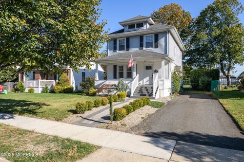 3 Cottage Pl, Freehold, NJ, 07728-2103 | Card Image