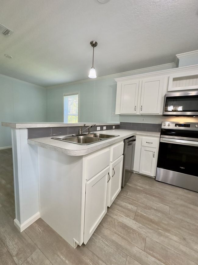 Kitchen | Image 16
