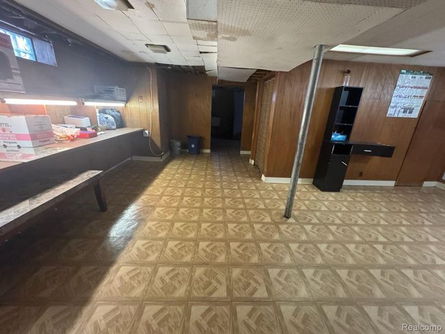 19490 Greenview Ave, House other with 3 bedrooms, 2 bathrooms and null parking in Detroit MI | Image 5