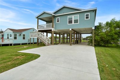 112 Lakeview, House other with 3 bedrooms, 2 bathrooms and null parking in Rockport TX | Image 2