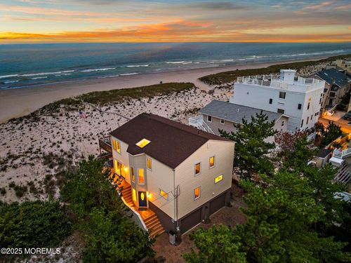 208 E 20th St, LONG BEACH TOWNSHIP, NJ, 08008-2406 | Card Image