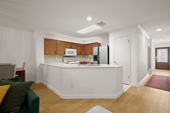 12330 Shropshire Blvd, House other with 3 bedrooms, 2 bathrooms and 4 parking in Austin TX | Image 5
